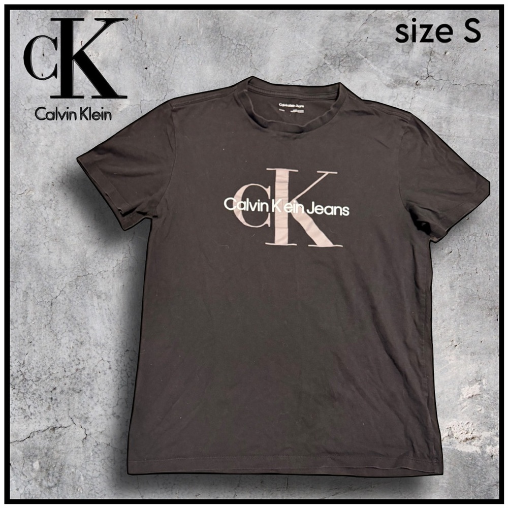 CALVIN KLEIN black short sleeve logo TSHIRT size S